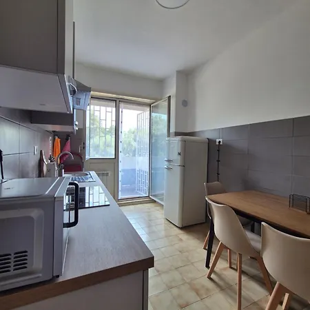 Spinaceto Modern Home, Eur * Rome